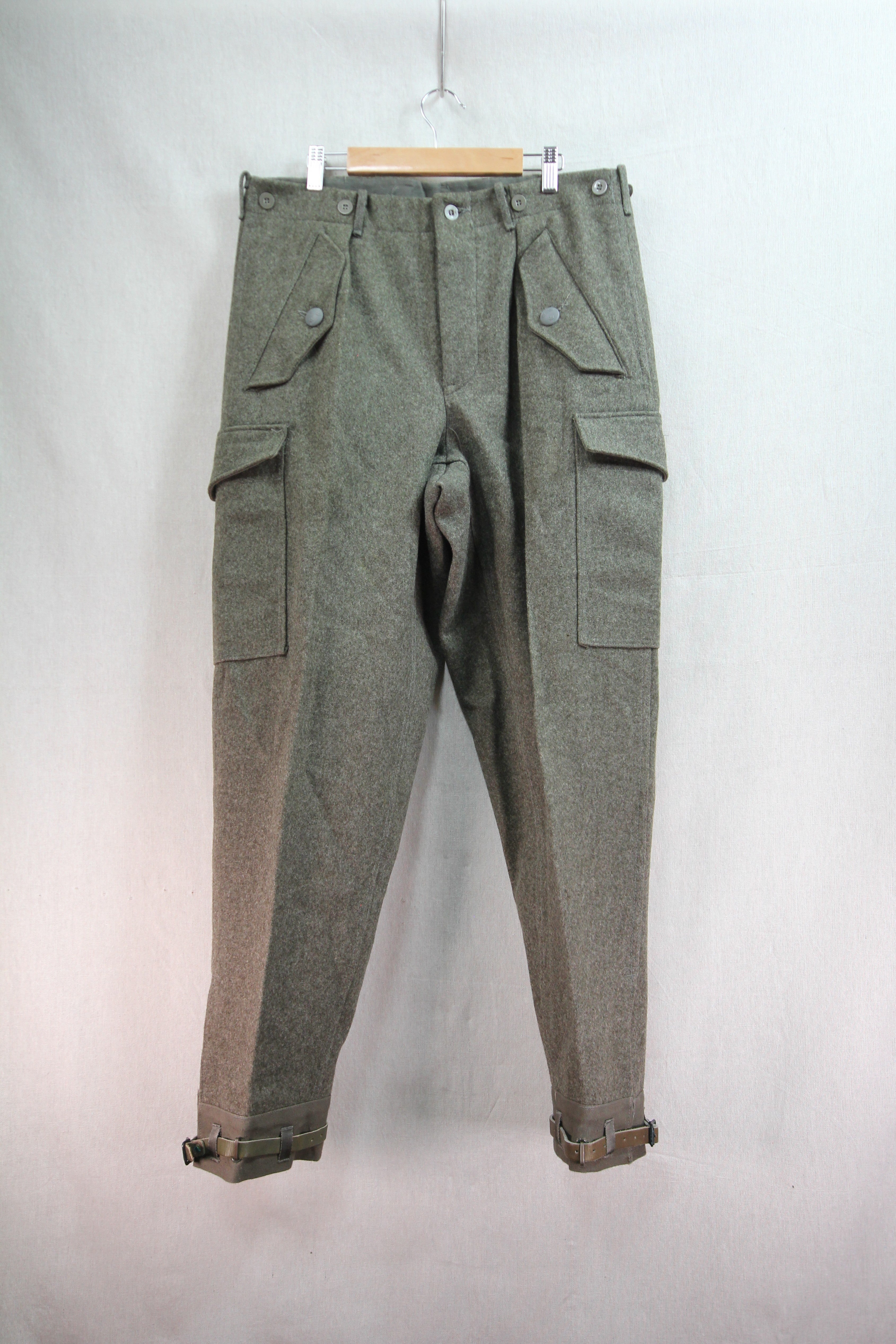 【40~50s】ARMY スウェーデン軍 ミリタリーカーゴパンツ C48 40~50s】ARMY スウェーデン軍 ミリタリーカーゴパンツ C48 – That's