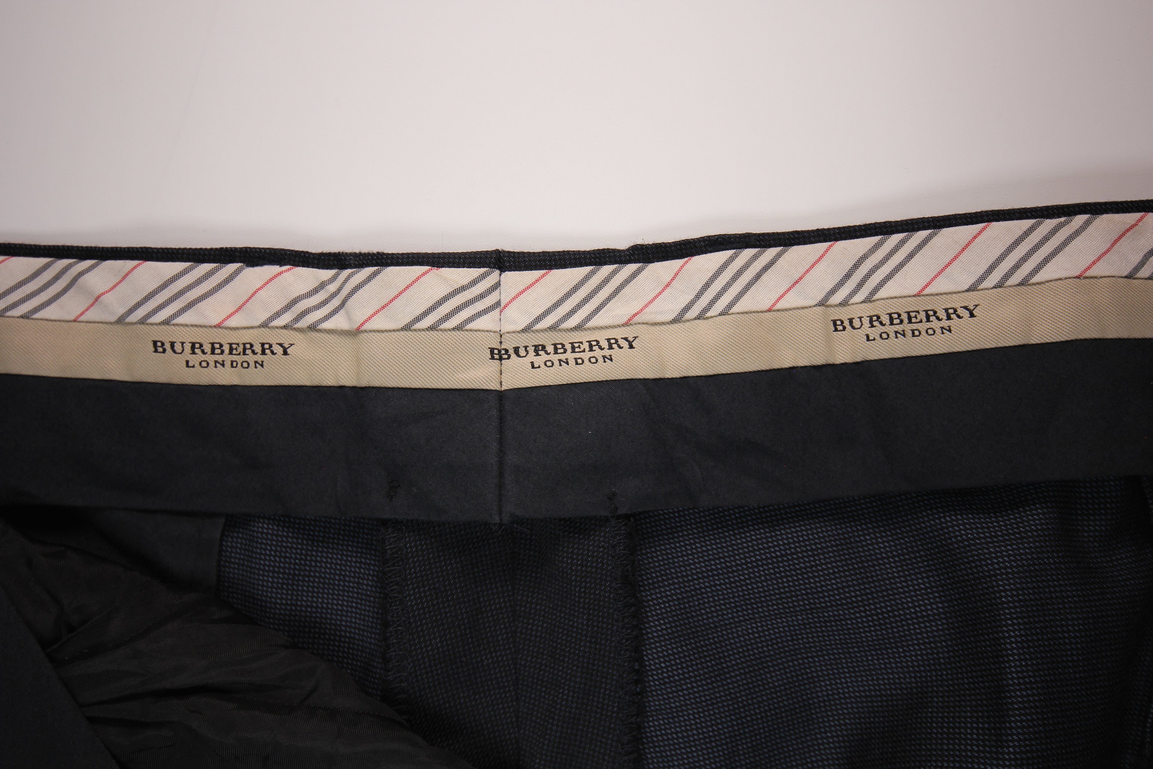 BURBERRY LONDON　バーバリー　スラックスパンツ