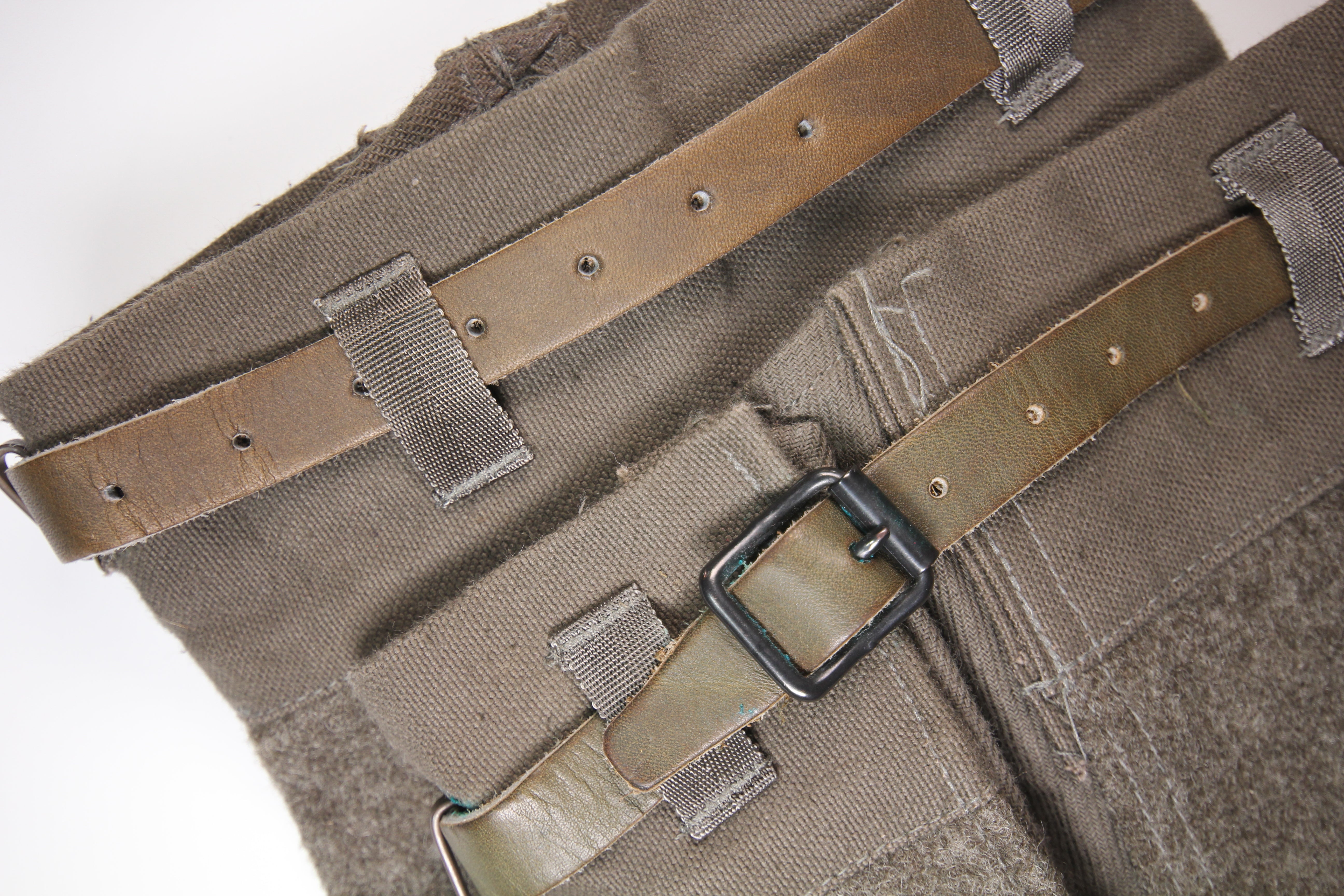 40~50s】ARMY スウェーデン軍 ミリタリーカーゴパンツ C48 – That's