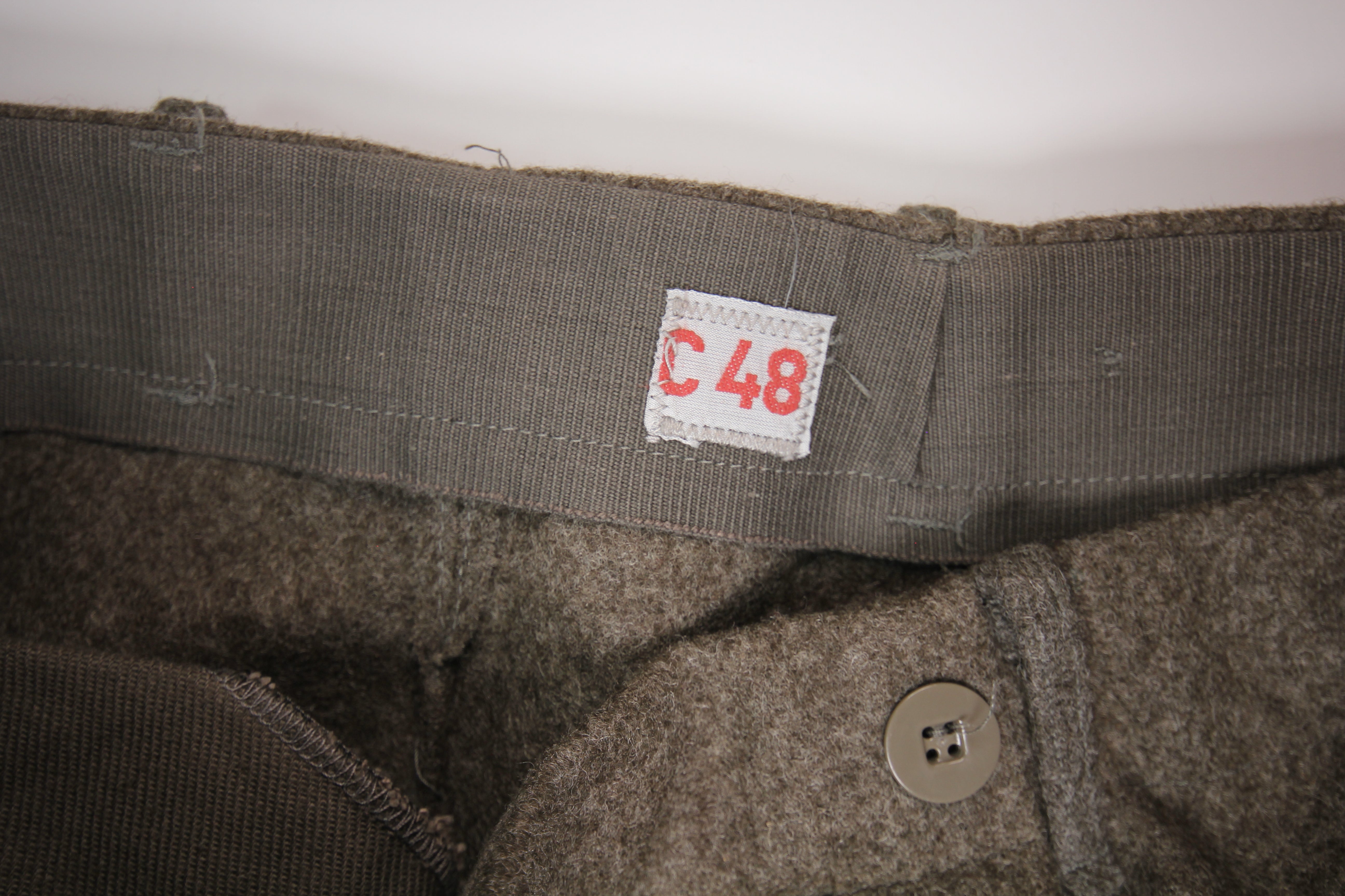 40~50s】ARMY スウェーデン軍 ミリタリーカーゴパンツ C48 – That's