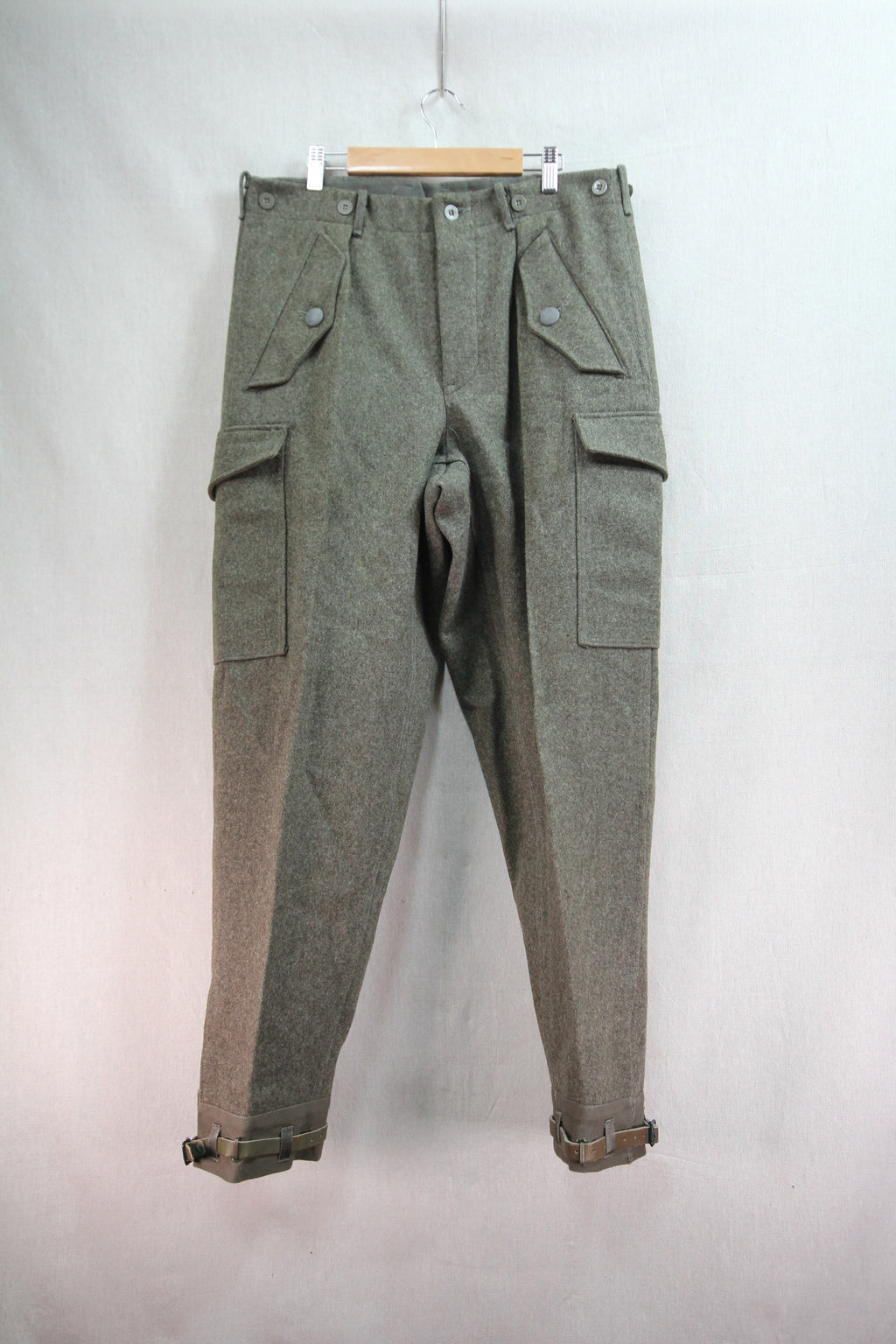 【40~50s】ARMY　スウェーデン軍 ミリタリーカーゴパンツ C48
